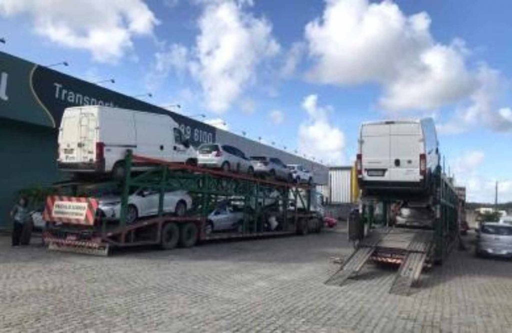 Como contratar uma Equipe de confiança para transportar veículos em salvador
