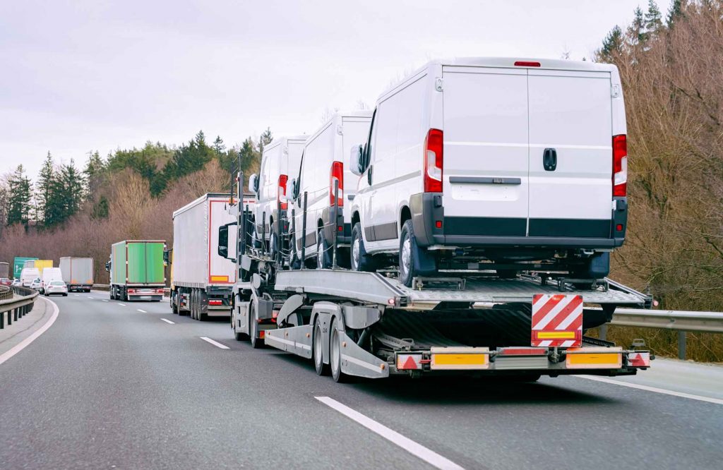 Como escolher uma boa transportadora de veículos